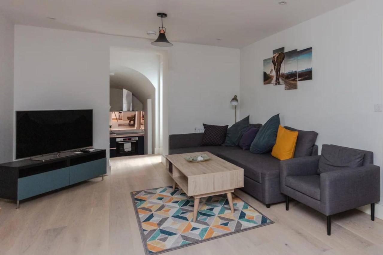 Spacious And Modern Apartment In Pimlico Londra Dış mekan fotoğraf
