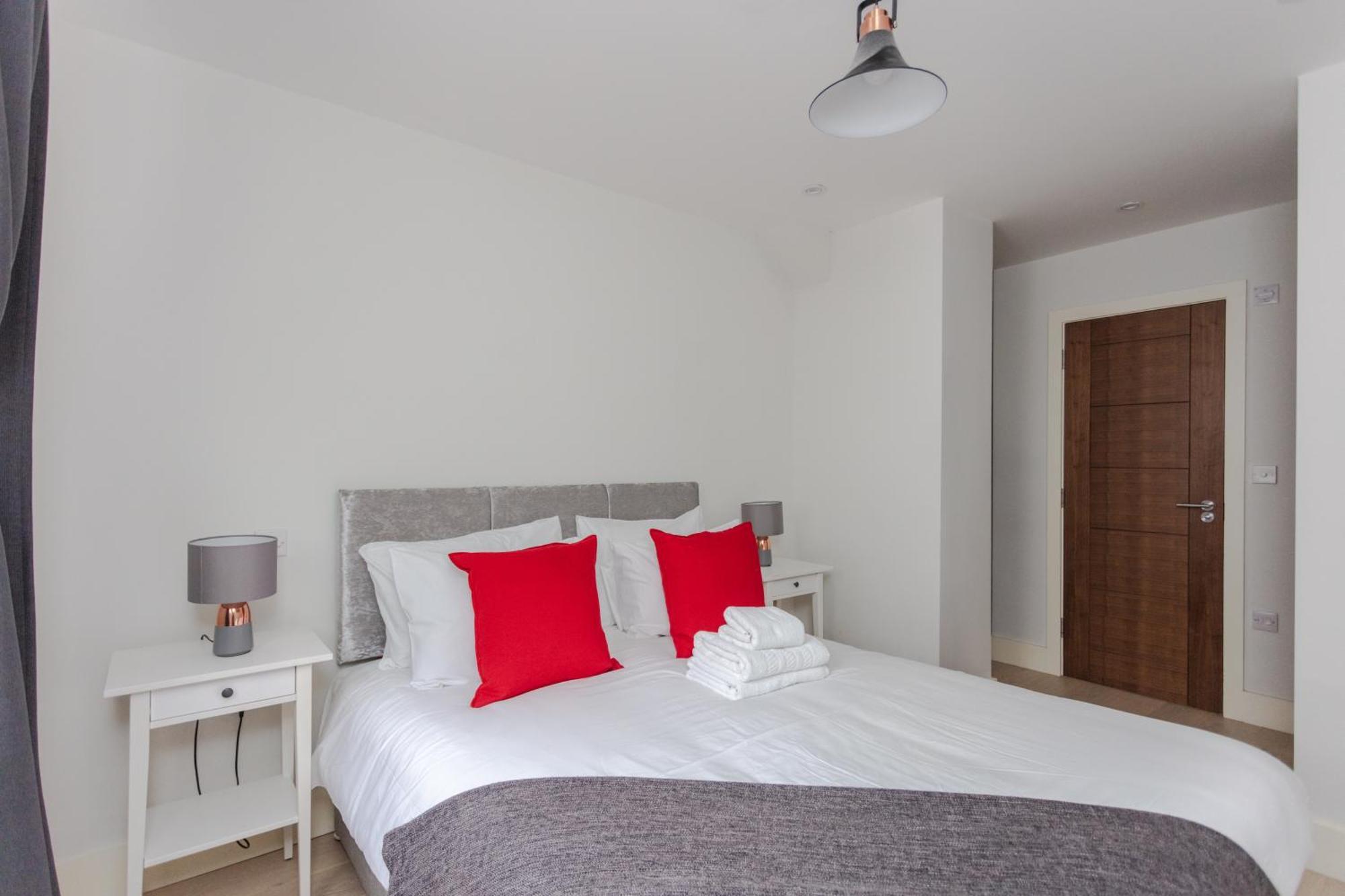 Spacious And Modern Apartment In Pimlico Londra Dış mekan fotoğraf